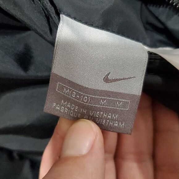 Y2K Nike Reversible Puffer Vest - Silver and Black Size M - Picture 15 of 16